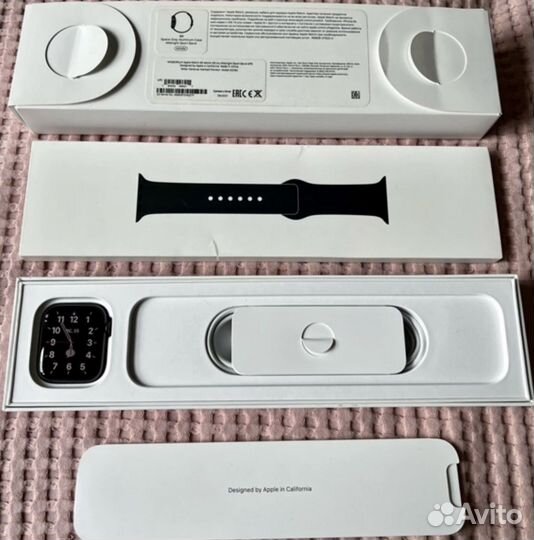 Смарт-часы Apple Watch SE 44mm