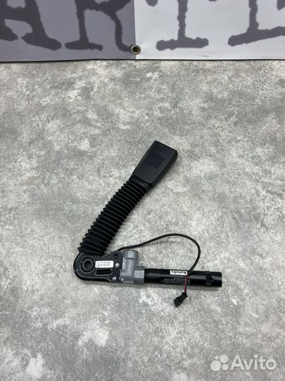 Пиропатрон R BMW F10 F07 F11 F18 F01 F02 F03 F04