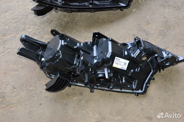 Корпус фары Mitsubishi Outlander III LED