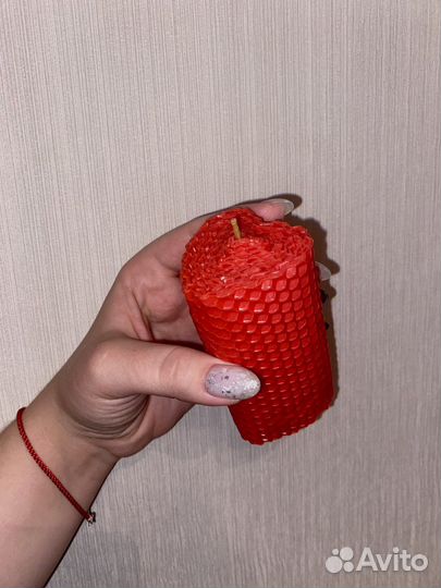 Свеча из медовой вощины в форме сердечка