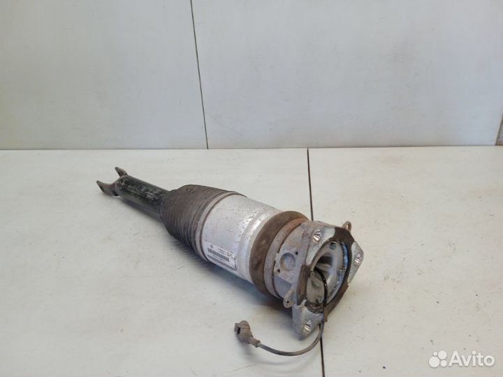 Амортизатор задний левый Audi A8 D3 4.2 2003