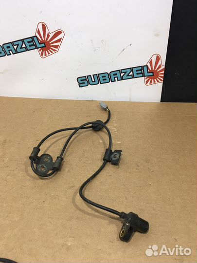 Левый датчик абс Subaru Forester Sg 05-07