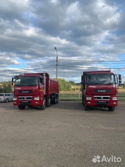 Водитель самосвала