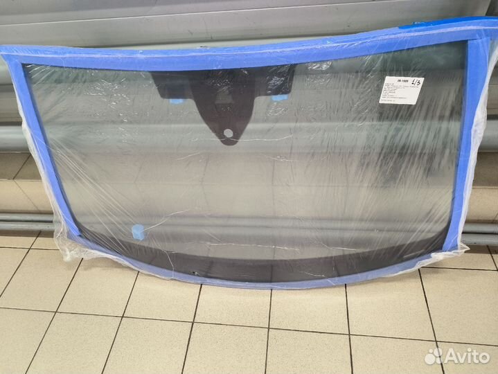 Стекло ветровое (многослойное) Audi Q7