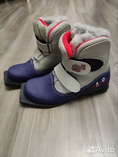 Лыжные ботинки