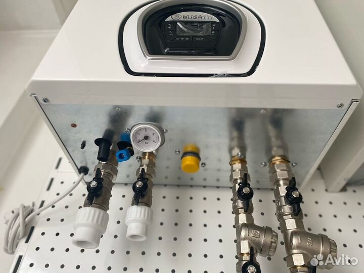 Газовый настенный котёл Bugatti Varme24 2-х контур