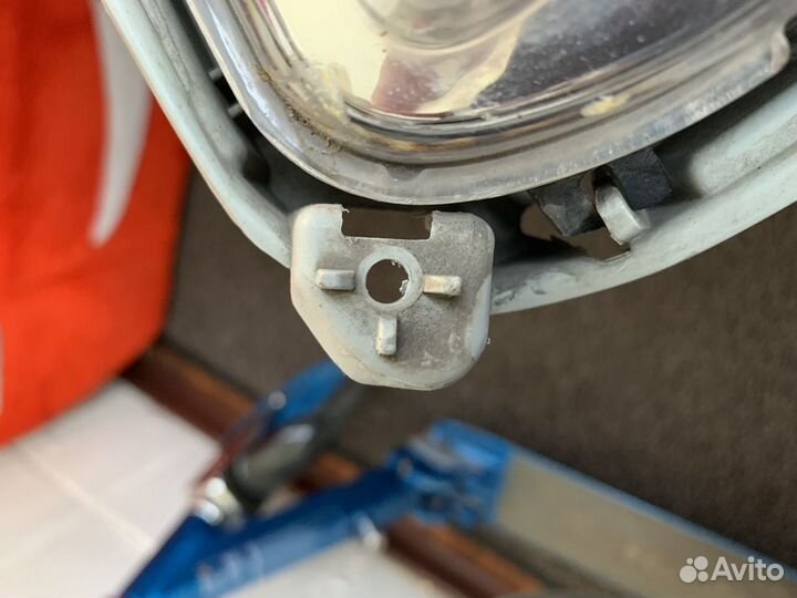 Левая противотуманная фара для Hyundai Solaris