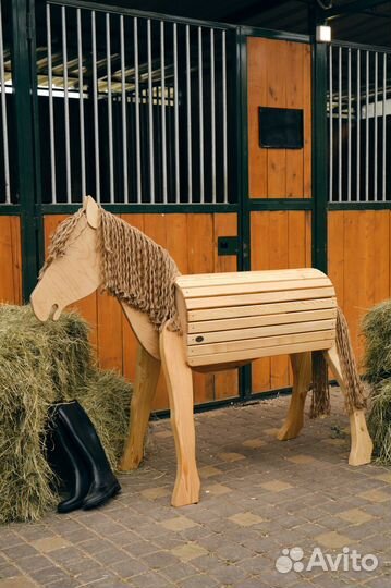 Деревянная лошадка
