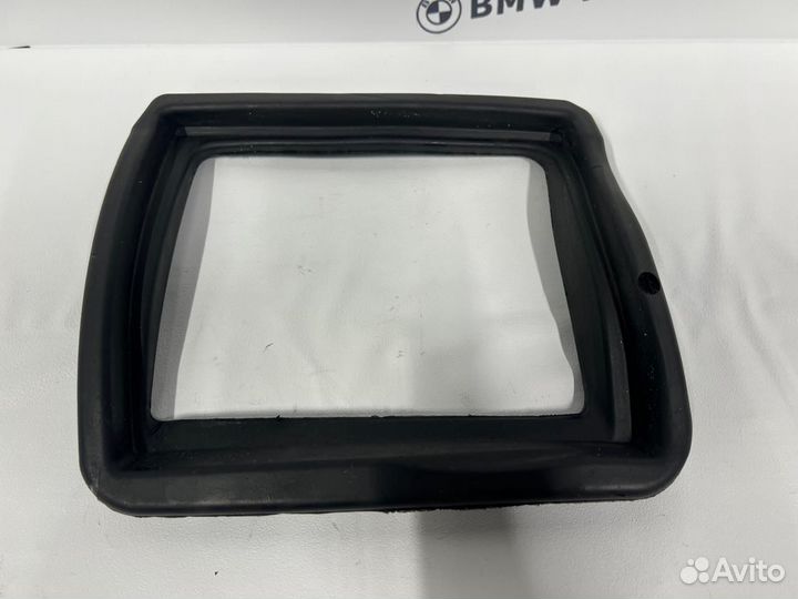 Звукоизоляция виртуального дисплея