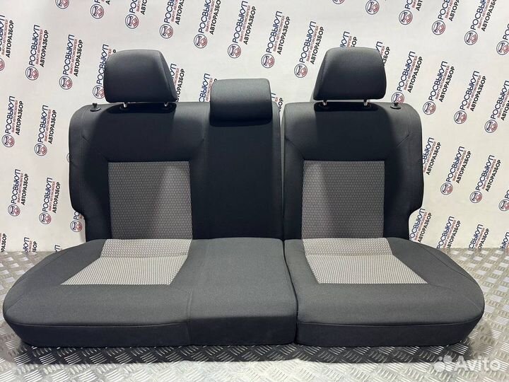 Задний диван Volkswagen Polo 5