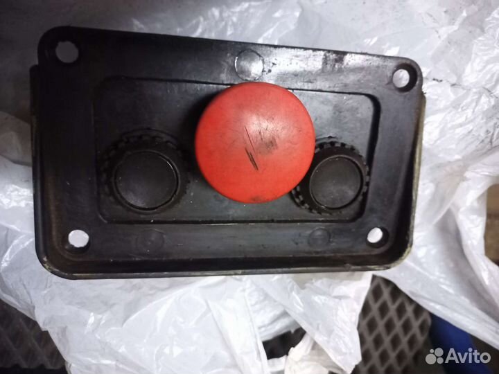 Панель с кнопками