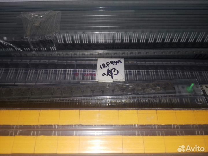 Набор радиодеталей