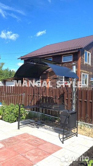 Мангал с крышей