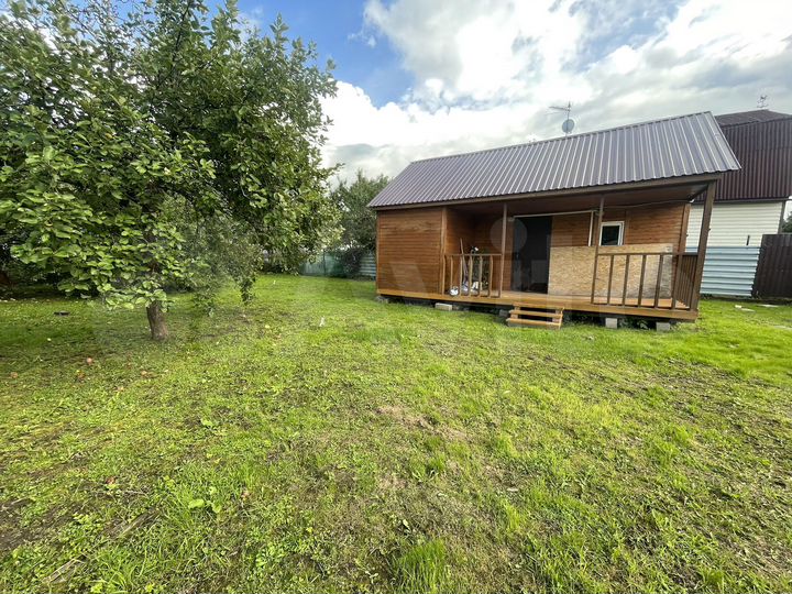 Дача 20 м² на участке 4,3 сот.