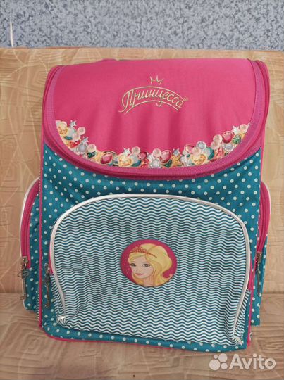 Школьный рюкзак(новый) для девочки