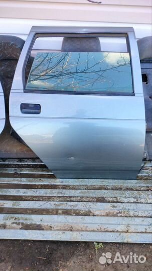 Задняя дверь левая на ваз 2111