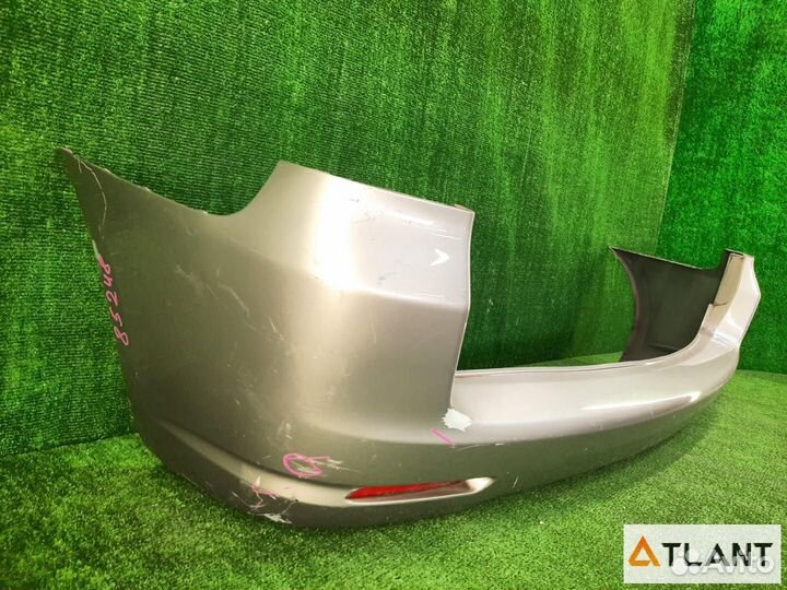 Бампер задний toyota raum