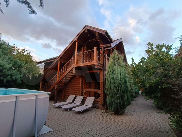 Гостиница, 300 м²