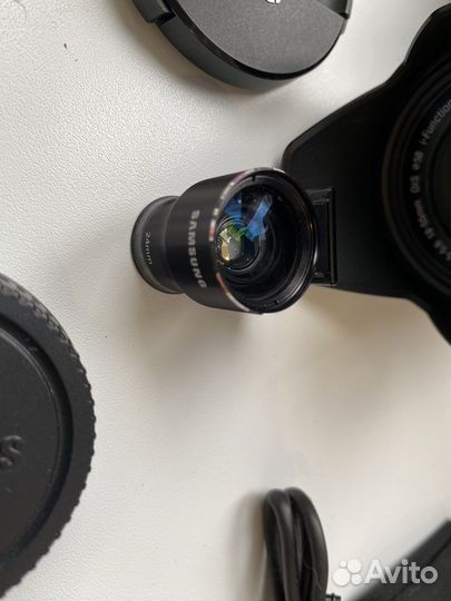 Фотоаппарат Samsung NX200