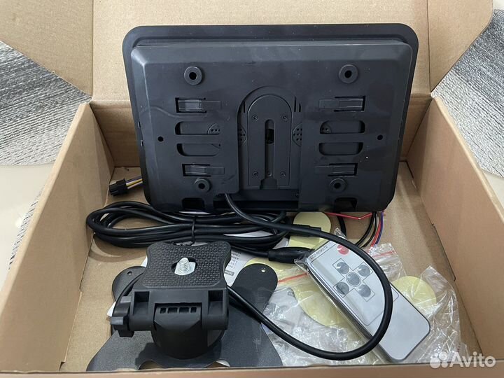 Автомобильный монитор