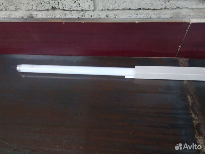 Лампа люминисцентная