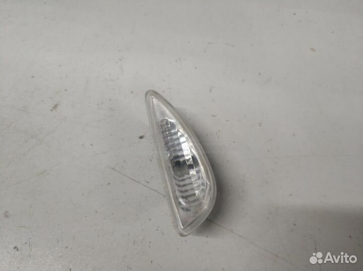Повторитель поворота правый Hyundai Solaris