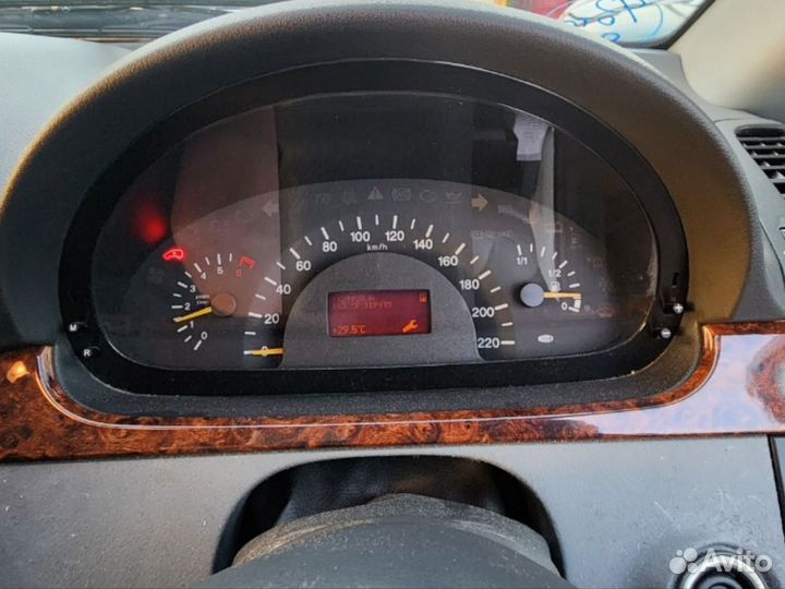 В разбор из Японии Mercedes-Benz W639 M112.951 3.2