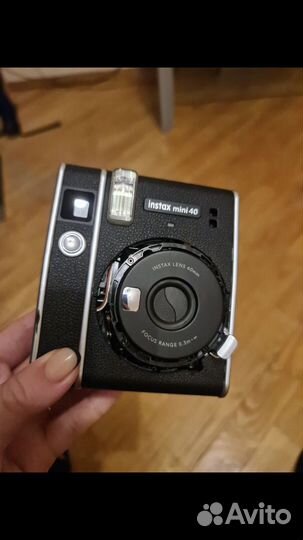 Пленочный фотоаппарат instax mini 40