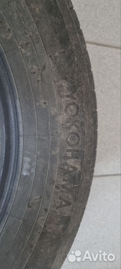 Yokohama BluEarth A34 215/60 R16