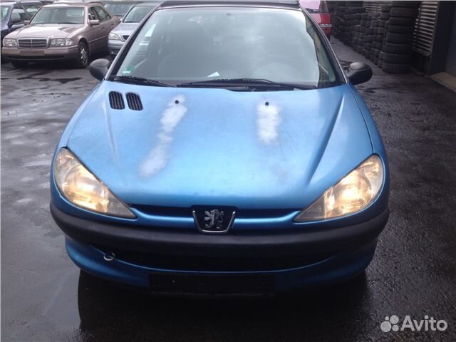 Разбор на запчасти Peugeot 206