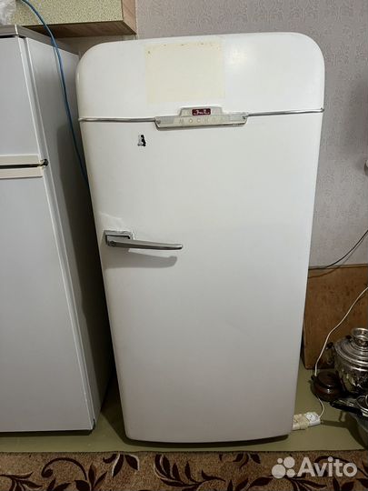 Холодильник ЗИЛ ретро рабочий