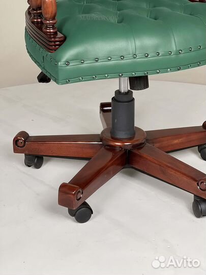 Кресло для кабинета