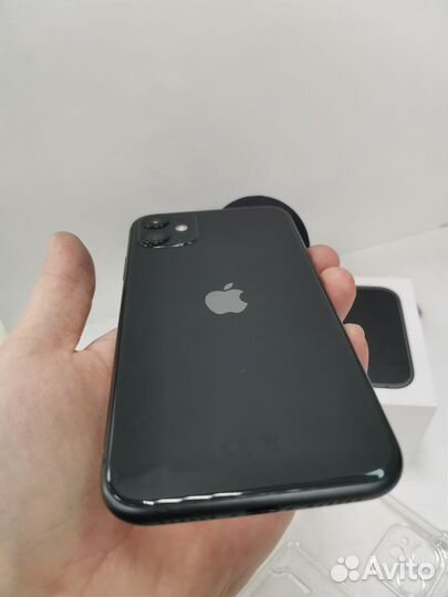 iPhone 11, 64 ГБ