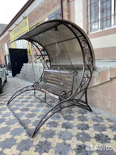 Садовые качели кованые