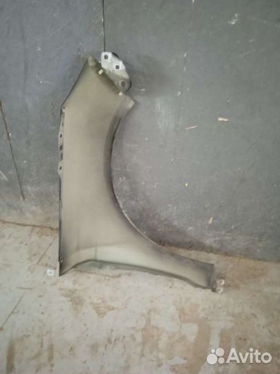 Крыло переднее левое Форд Фокус 3 2011-15