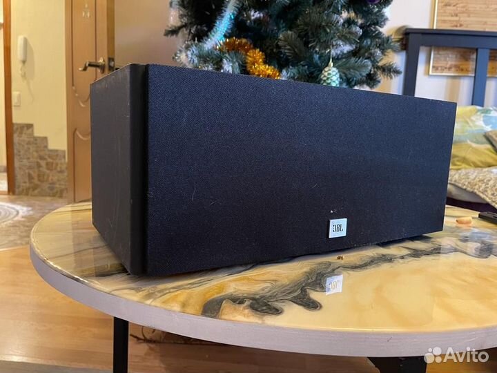 Акустическая система центрального канала JBL