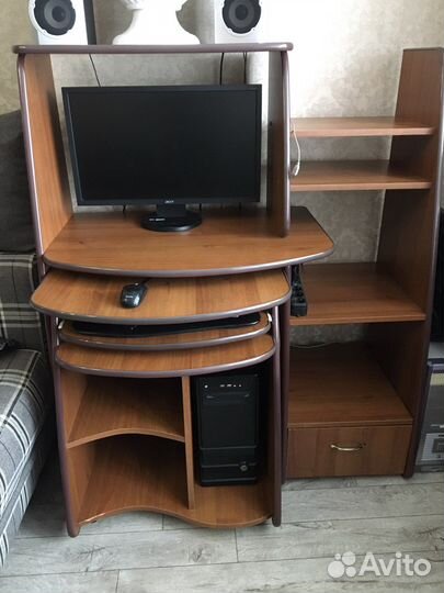 Компьютерный стол