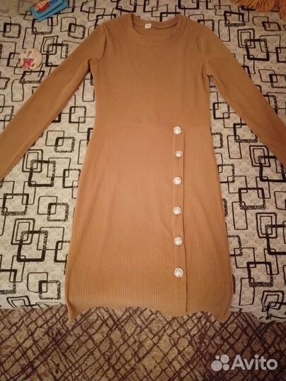 Платье новое 44