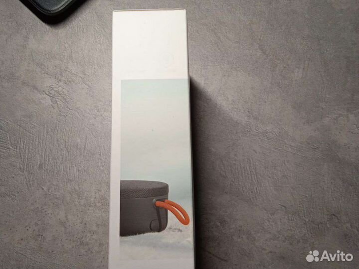 Колонка Xiaomi Mi Portable Bluetooth Speaker