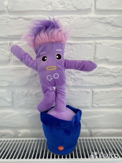 Танцующий поющий кактус