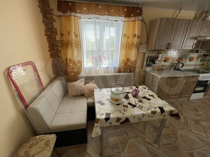 2-к. квартира, 60 м², 1/2 эт.