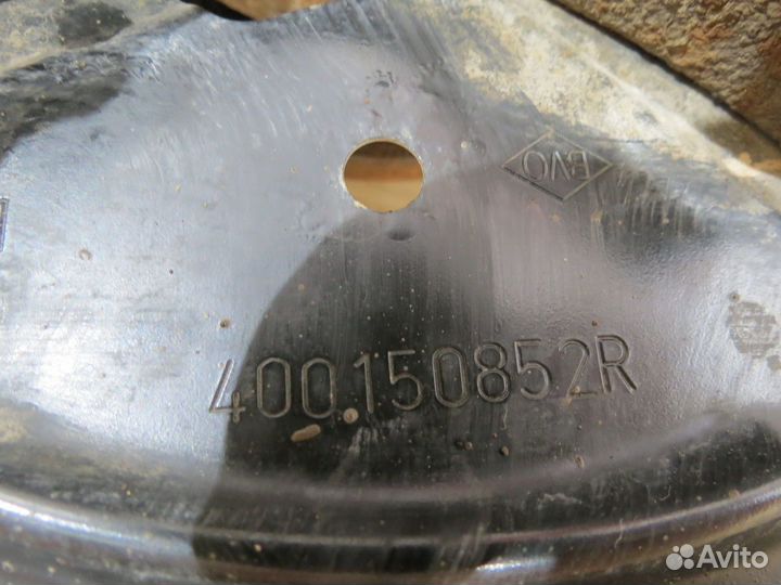 Кулак поворотный передний левый Renault Sandero 2