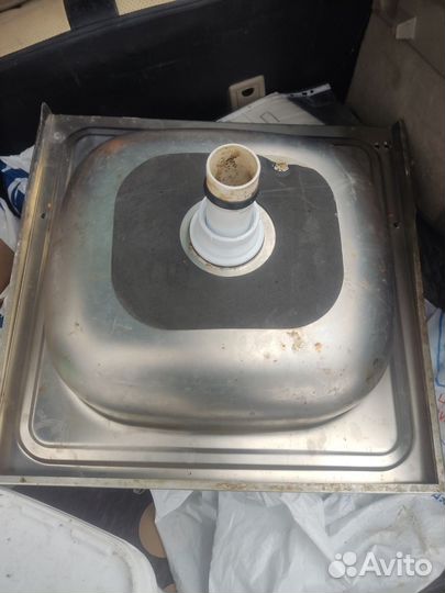 Раковина накладная металлическая