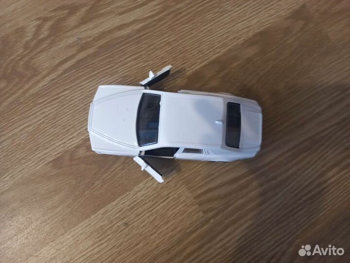 Автомобиль коллекционный