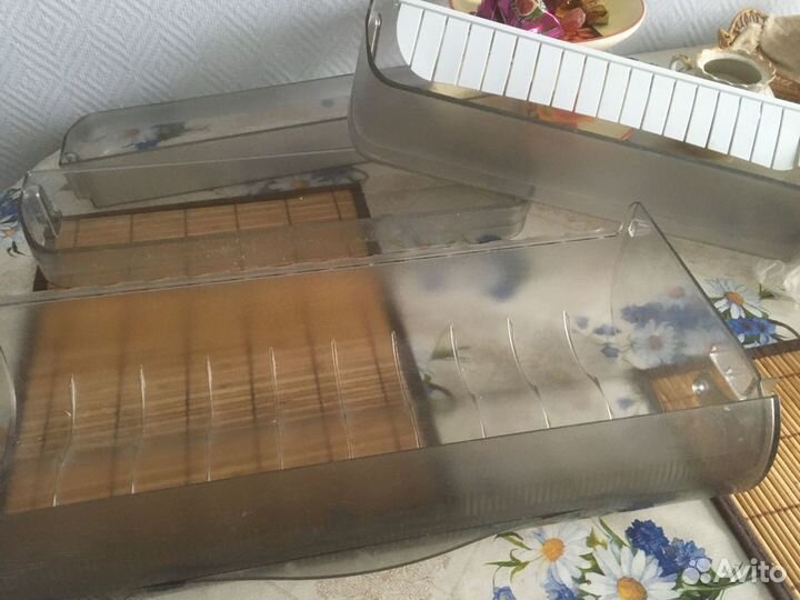 Полка в холодильник, резинки