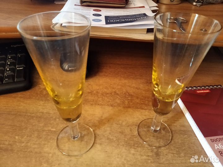2 бокала
