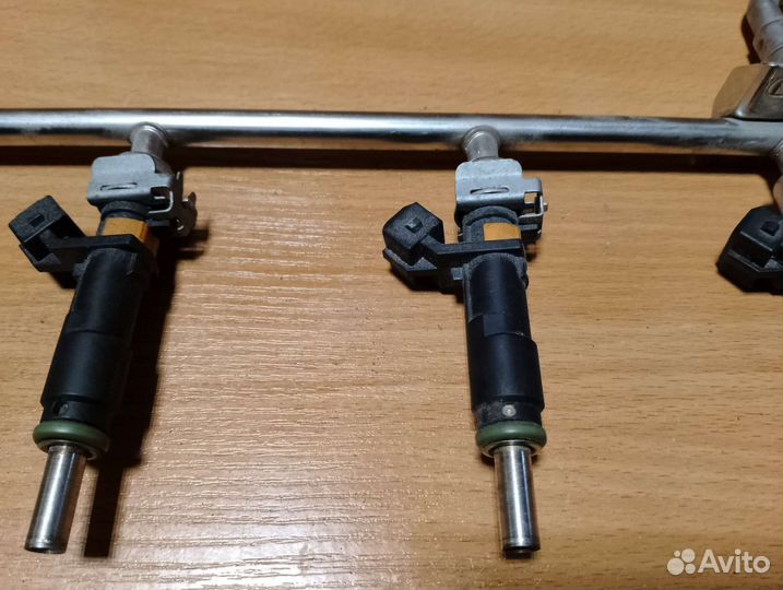 Топливная рампа Шевроле Круз 1.8 б/у оригинал