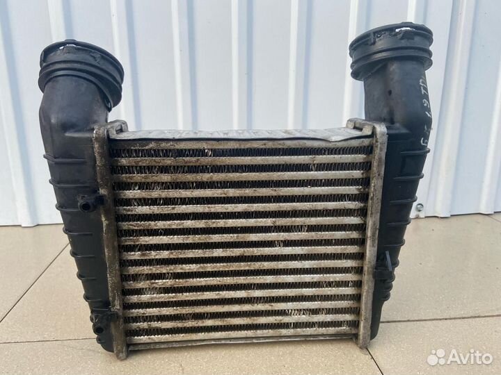 Радиатор интеркулера Volkswagen Passat B5+