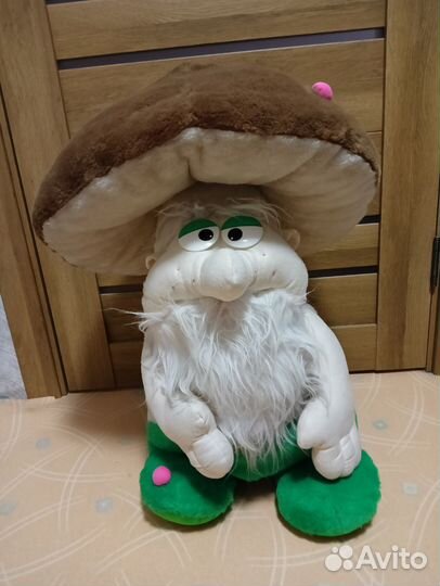 Гном плюшевый