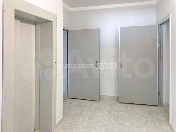 2-к. квартира, 65 м², 1/9 эт.